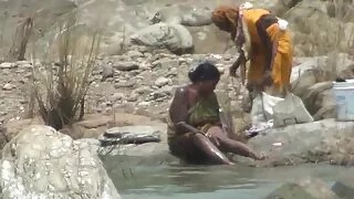 படுக்கையில் காலை ஃபக் பொன்னிற மற்றும் தெலுங்கு மாமியின் படம் கருங்காலி பெரிய புண்டை